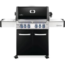 ComfortBilt HP61-BLACK Pellet Stove 3,000 sq. ft. EPA Certified with Programmable Thermostat
