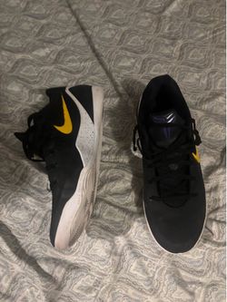 Slightly used Kobe 11 lows