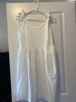 Junior Dress Size Small - Brand new never worn (runs big)