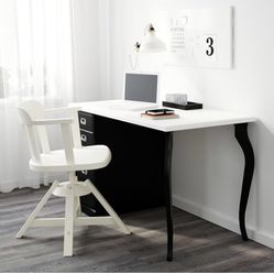 Lalle White Desk With Black Legs 