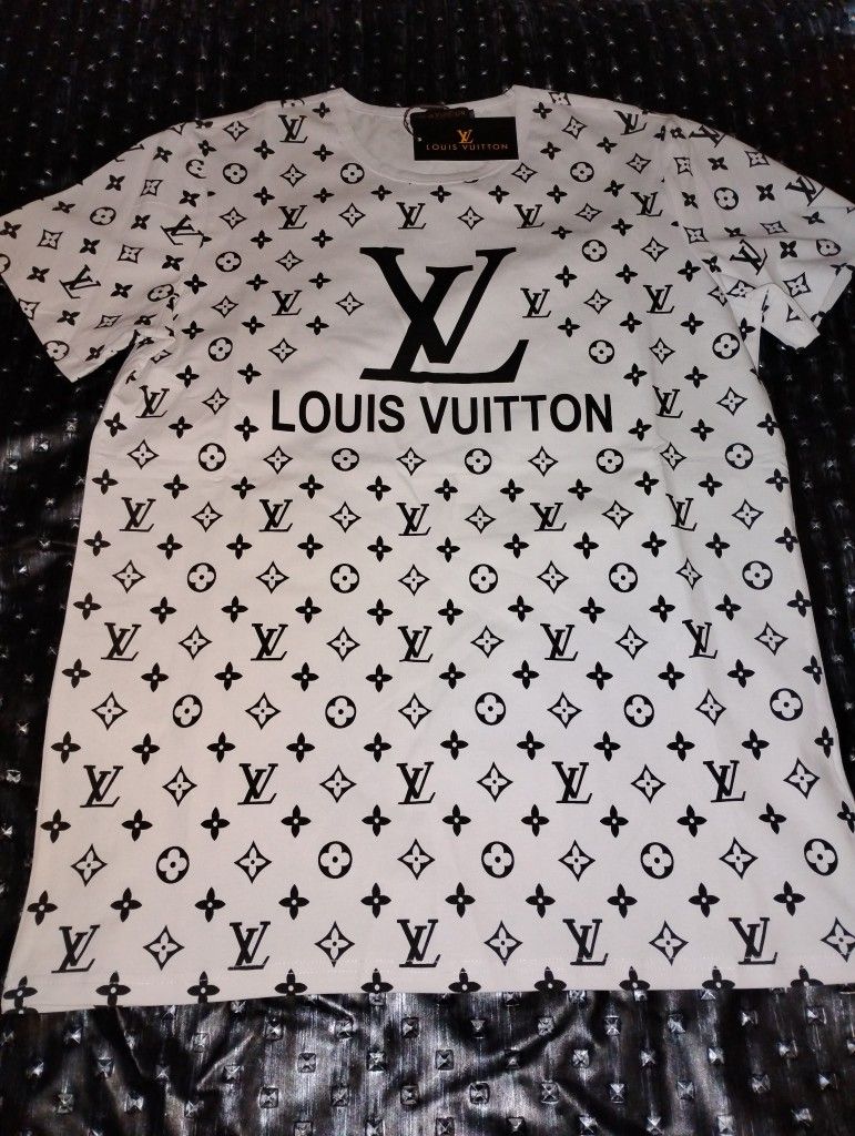 AUTHENTIC TSHIRT!!