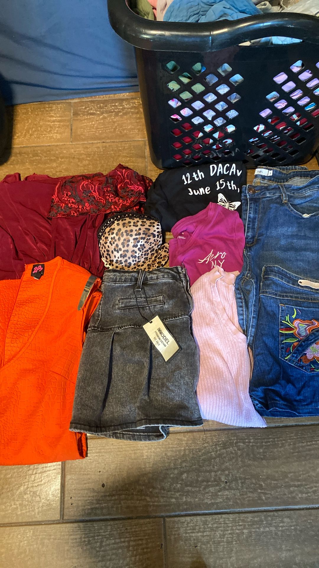 Women’s Clothing Lot