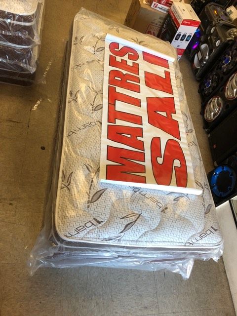 twin mattress with box
