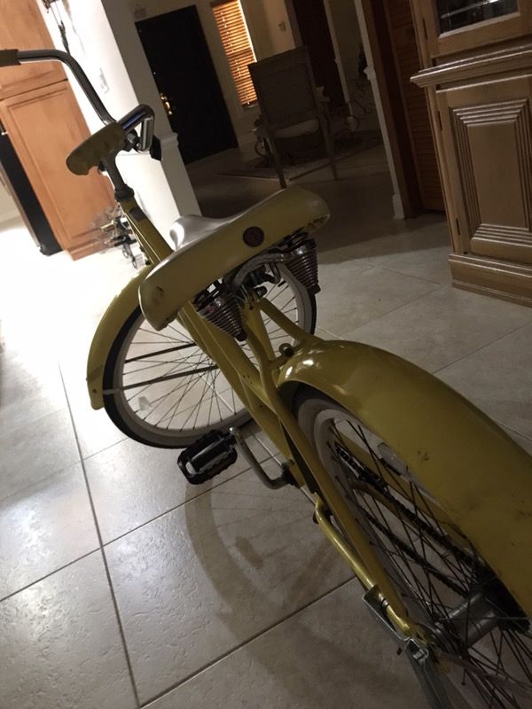 Cruiser bike for sale in yellow.
