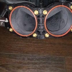 Ported 24 Mustang GT Intake Manifold 
