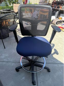 Office Master YS75 Deluxe High Stool / Chair with Footring NEW ($500 chair)