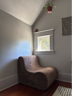 Memory Foam Lounge Chair