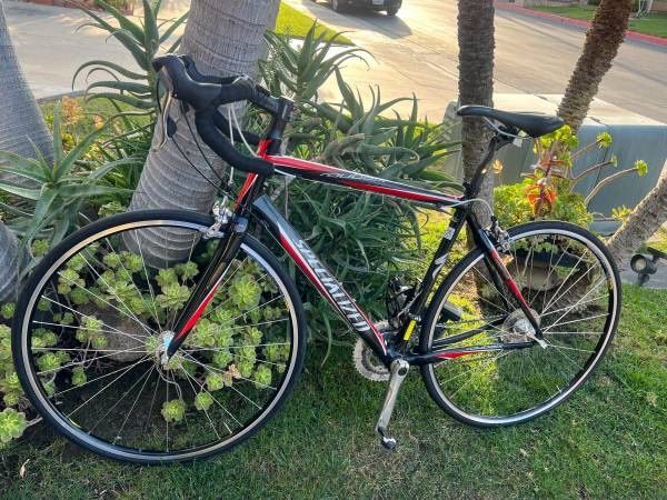 └➤➤➤ Carbon Fiber Specialized Roubaix Comp | Road Bike | 56.5 cm/ Larg