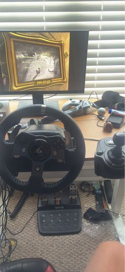 Logitech G920 Steering wheel with Manual Shifter