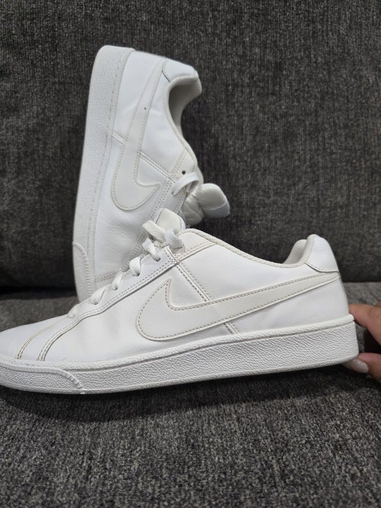 Nike Shoes Size 9.5 Man