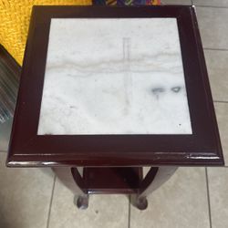 Corner Table 