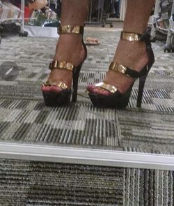 Sexy Heel Black And Gold