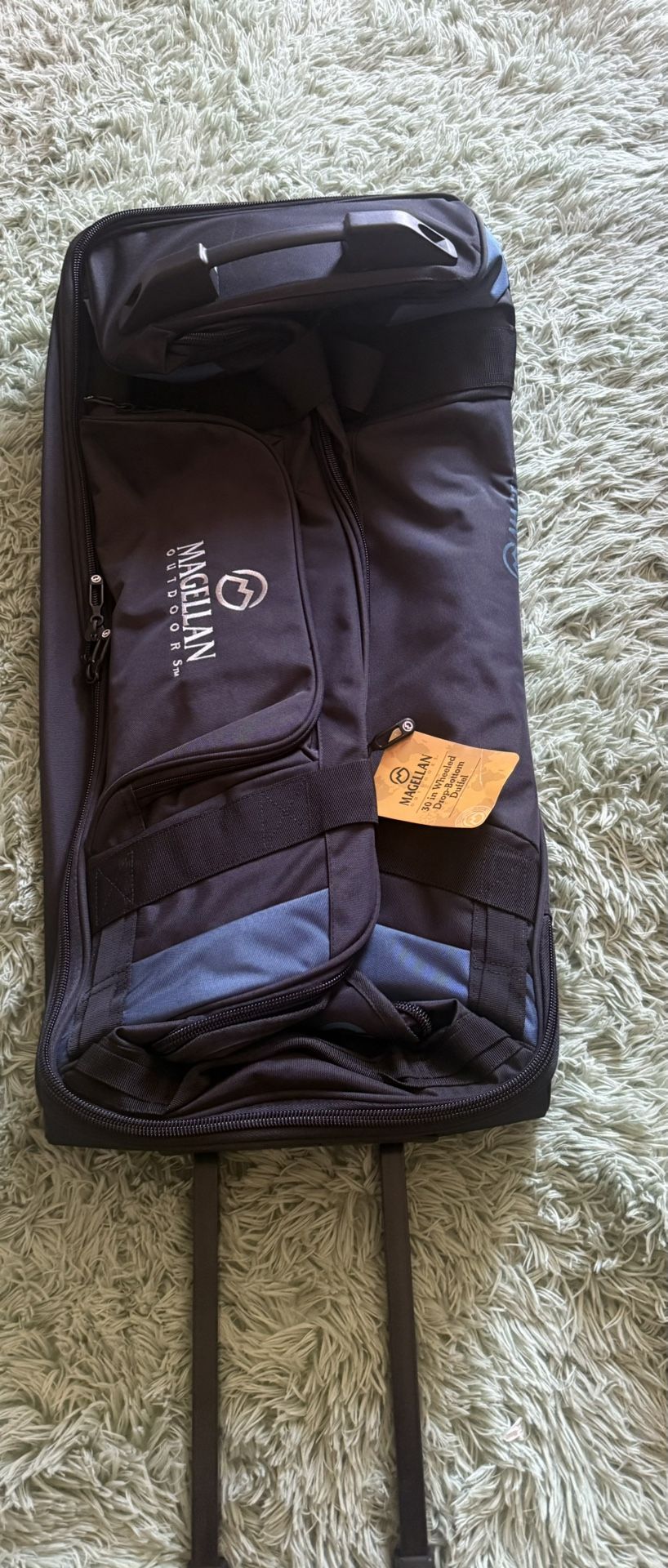 Magellan Suitcases - 1 Large & 2 Small (Brand New)