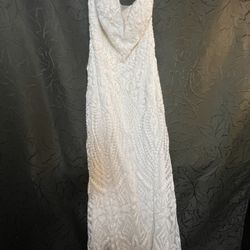 Elegant White Sequin Women’s Dress – Size 14 – $200