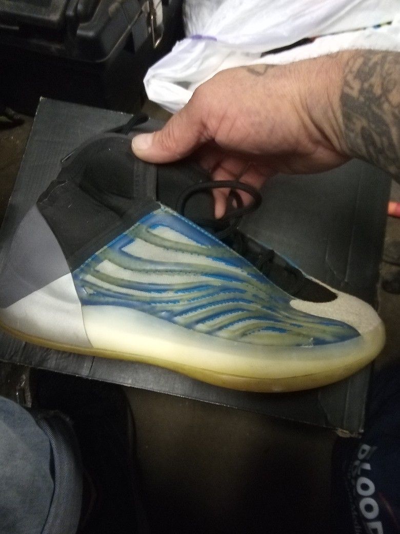 Yeezy Size 9.5 Used 60obo 