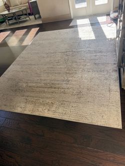 Area Rug (7’6” x 9’6” )