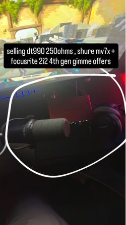Shure mv7x focusrite 2i2 4th gen and beyerdynamic dt990pro 250 ohms