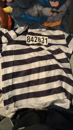 Halloween prison costume