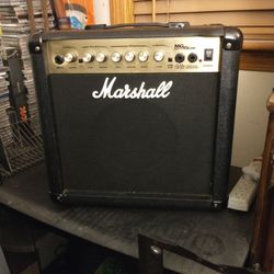 Marshall Mg 15cdr Closed Back Amplifier 
