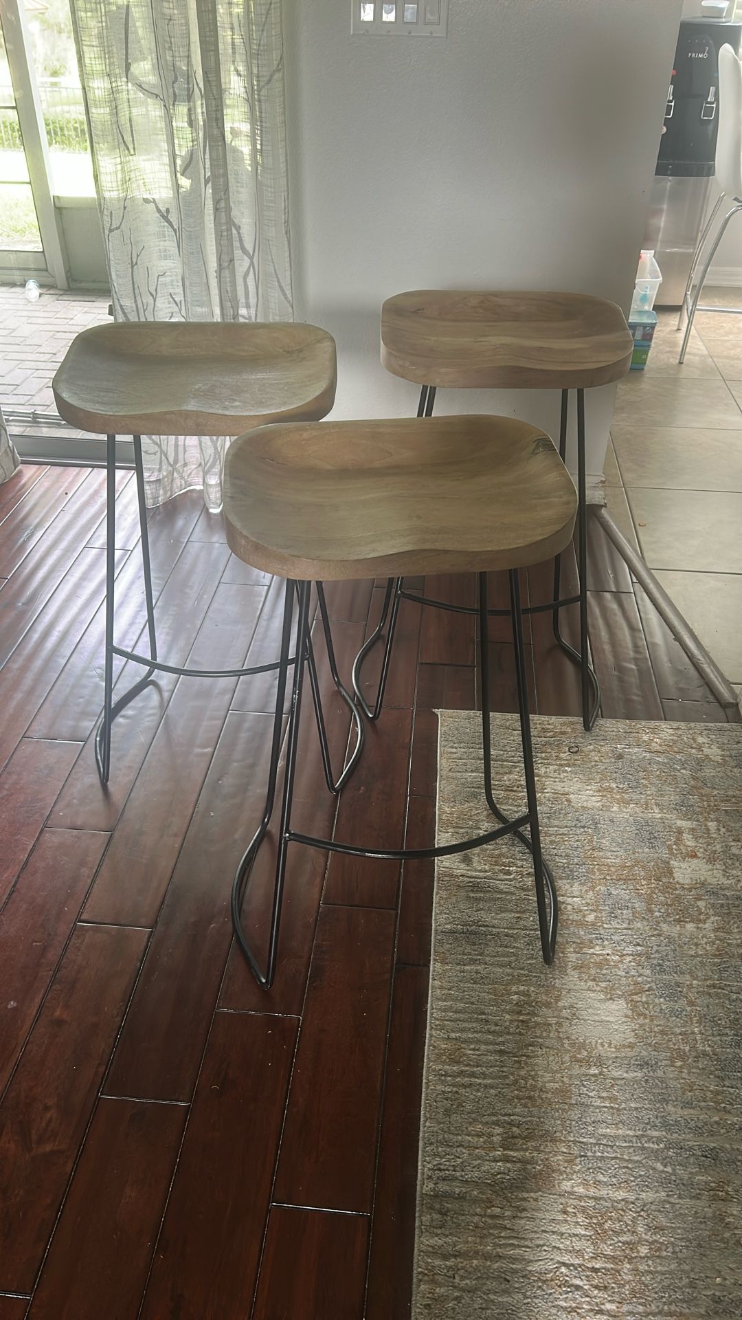 Morden Farmhouse Bar Stools
