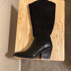 Black Boot 