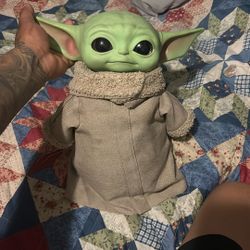 The Child 11 Inch Doll Baby Yoda Grogu Mattel Star Wars Mandalorian Plush