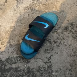 nike sandals