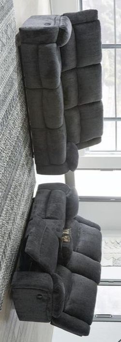 DRAYCOLL RECLINING SOFA AND LOVESEAT