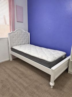 ✨ Twin Bed with Lighted Upholstered Headboard + Mattress ✨