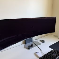 Samsung - 49” Odyssey OLED G95SC