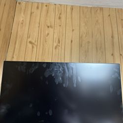 Ultra Gear Gaming Monitor 