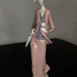 LLADRO NAO  Autumn Stroll Gorgeous Tall Figurine 12”H,  Retired! , SPAIN