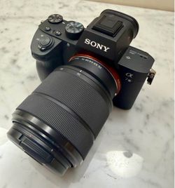 Sony Alpha a7 III Mirrorless Camera with 28-70mm Lens