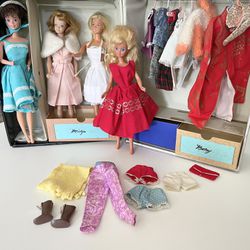 Vintage Barbie And Case With Clothes 
