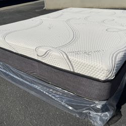 Queen Cool Gel Hybrid Memory Foam Mattres
