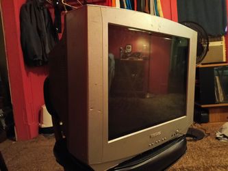 20 Inch Magnavox 20 Inch Flat Screen CRT TV 
