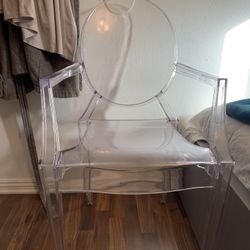 Clear Chair GHOST CHAIR 