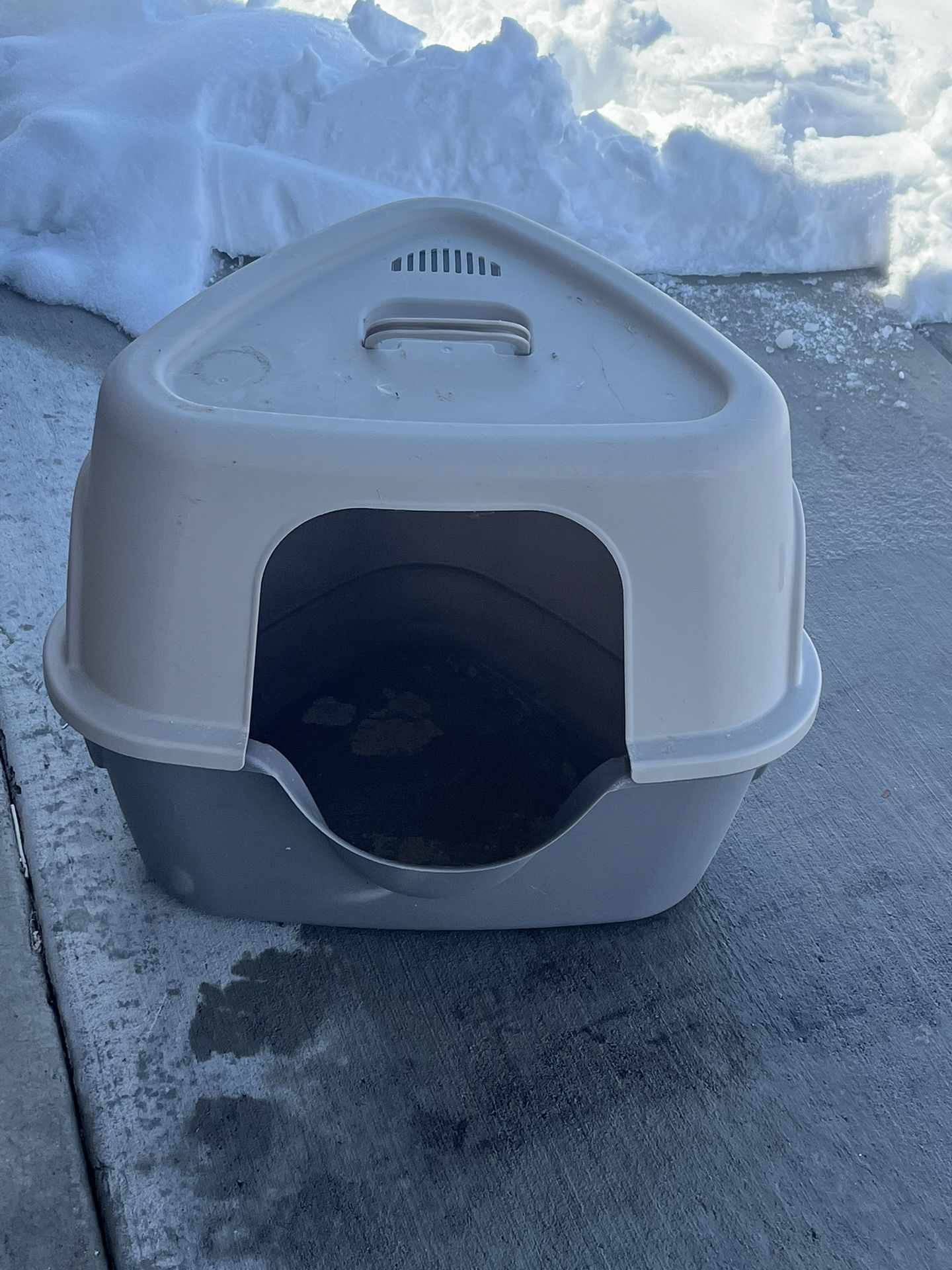 Litter Box-great Condition/barely Used