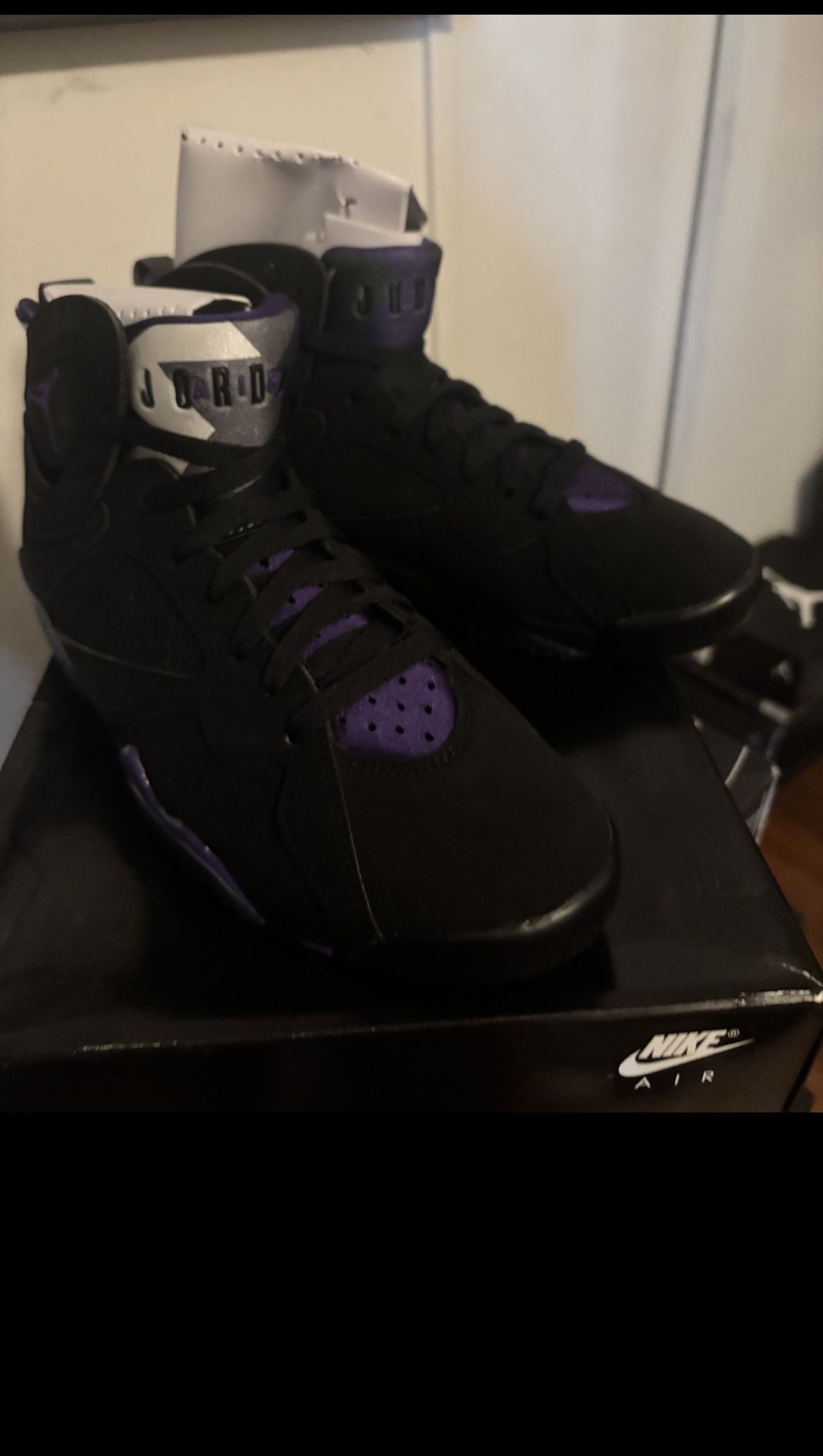 Air Jordan 7 Retro (Men 9)
