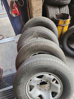 4 tires with wheel