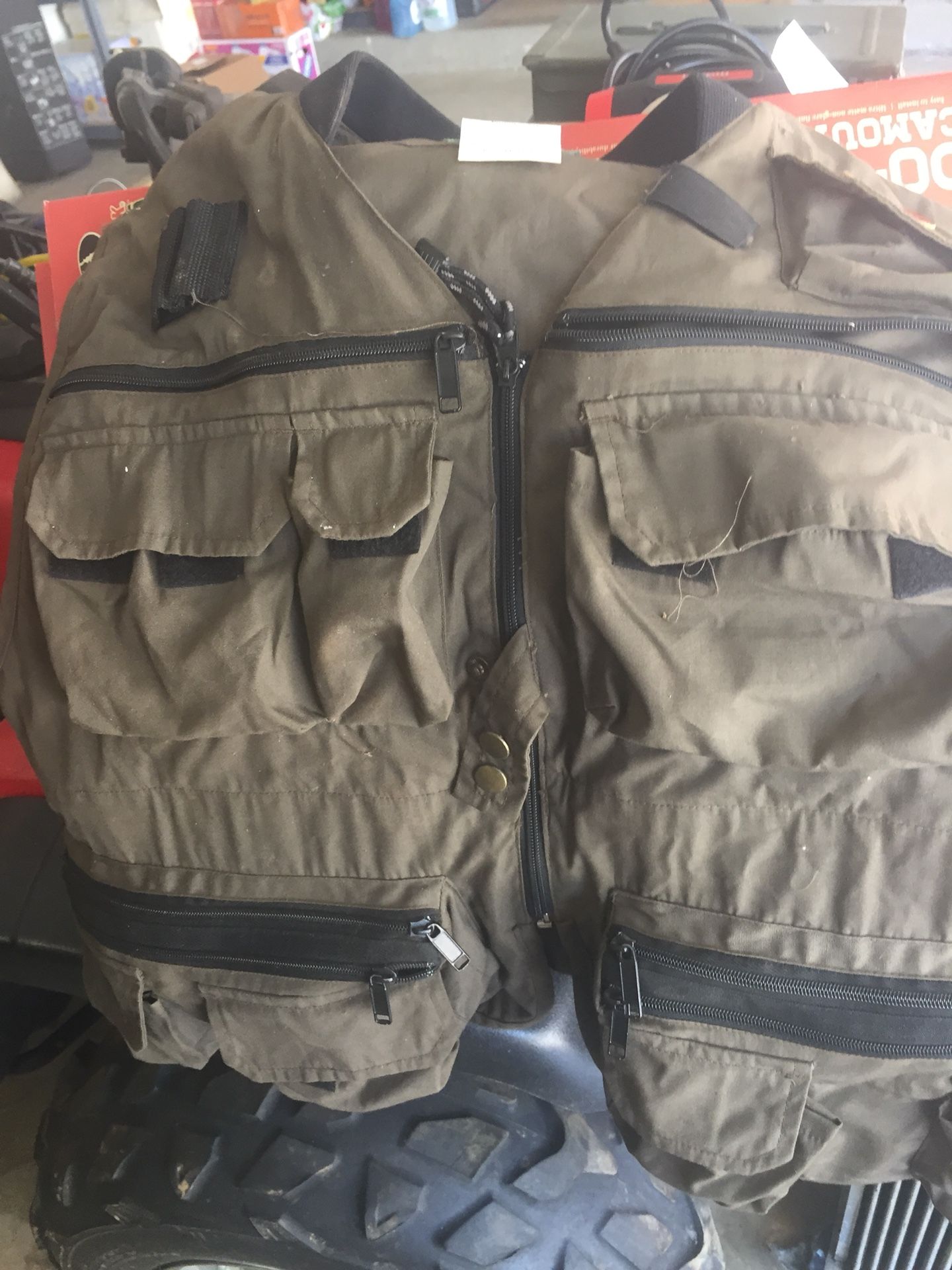 Fly fishing vest