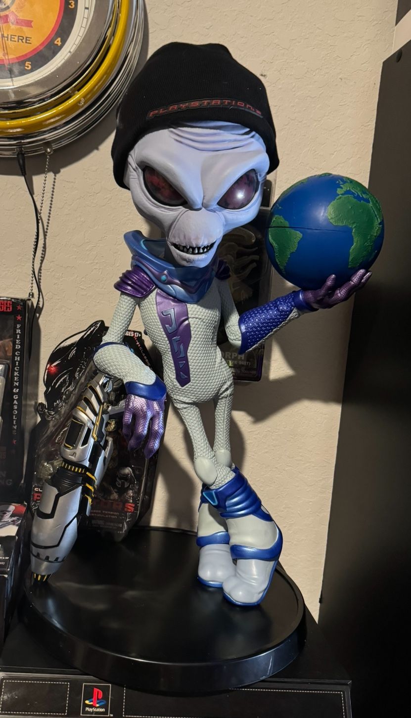 Destroy All Humans Statue Video Game Statue Collectibles