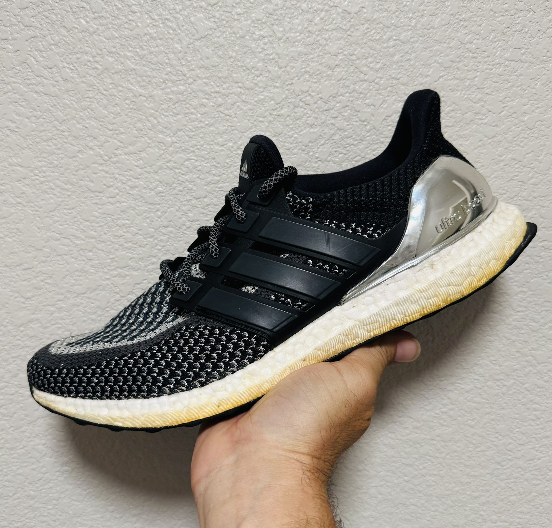 Adidas Ultra Boost 'Silver Medal' 2018 Sz