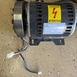 Life Fitness T95 Motor Like New. 