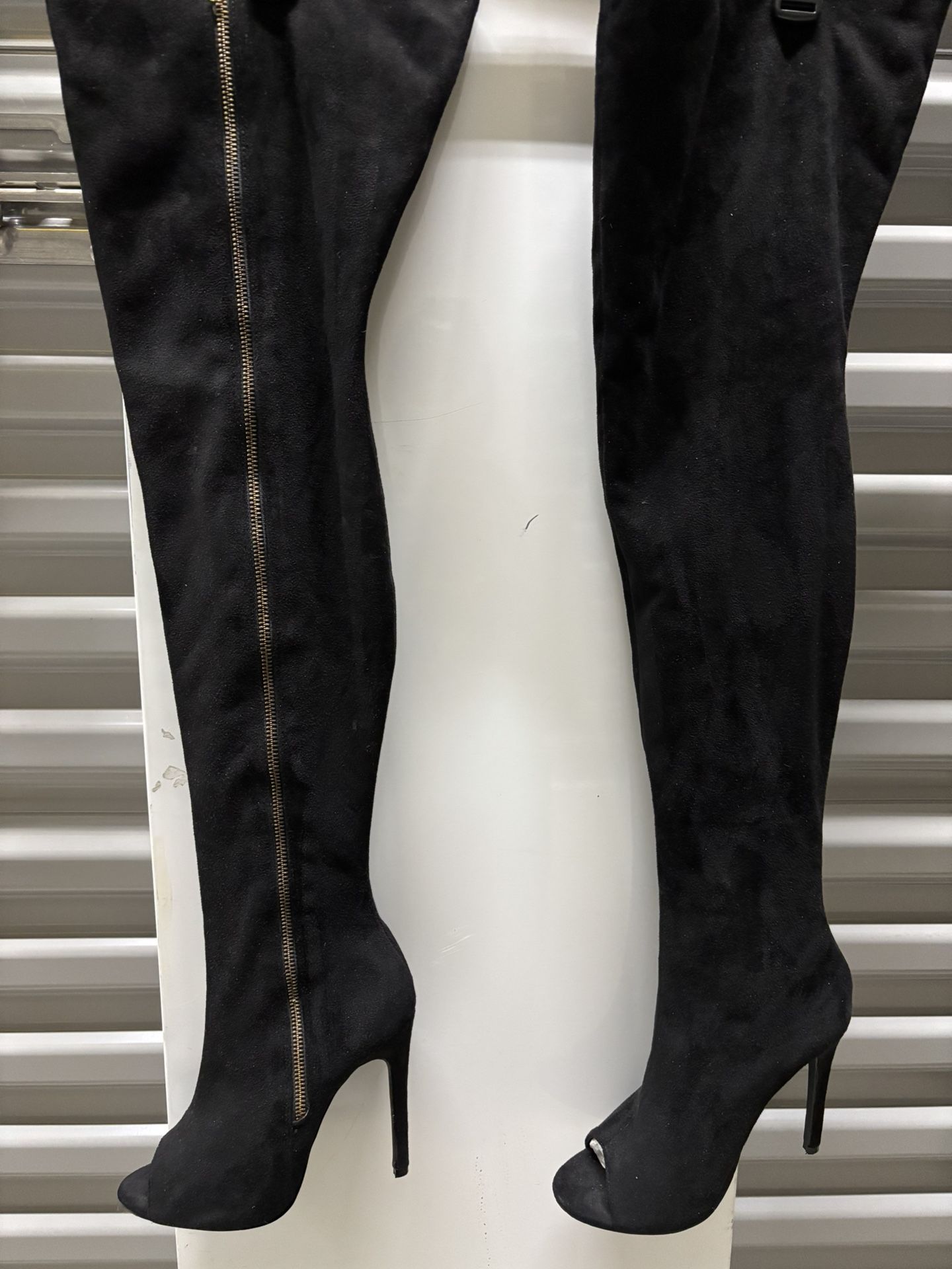Black Over The Knee Heeled Boots