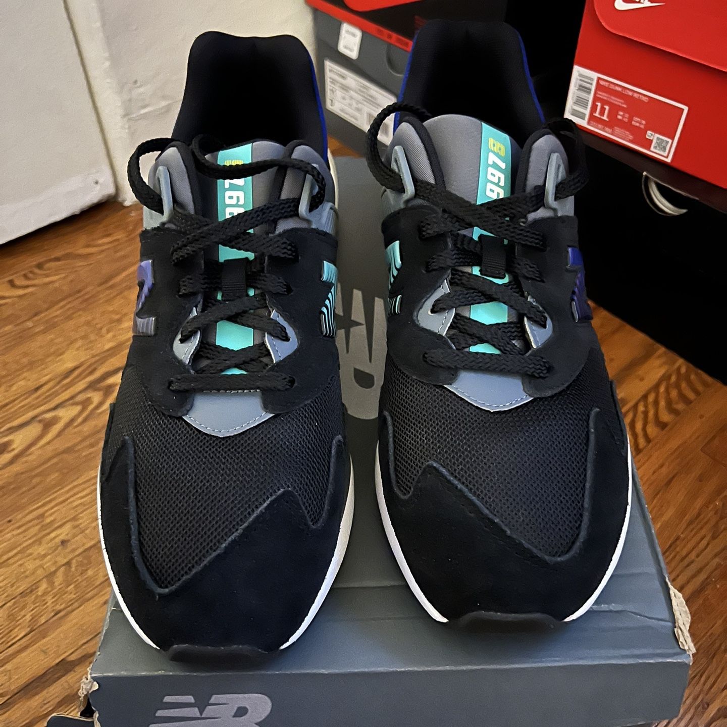 New Balance 997S Black Dazzling Blue Size 10.5 for Sale in 