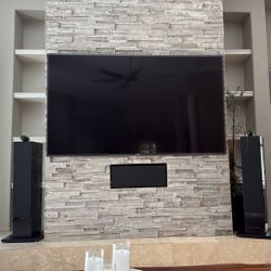 Bowers & Wilkins Speakers