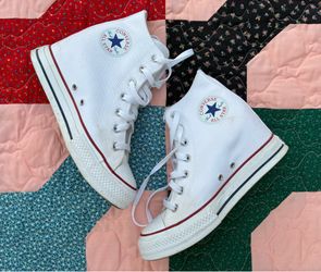 WOMENS CHUCK TAYLOR ALL STAR CLASSIC WEDGE SNEAKER SIZE 8