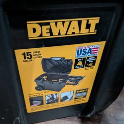 DeWalt 25in Rolling tool chest