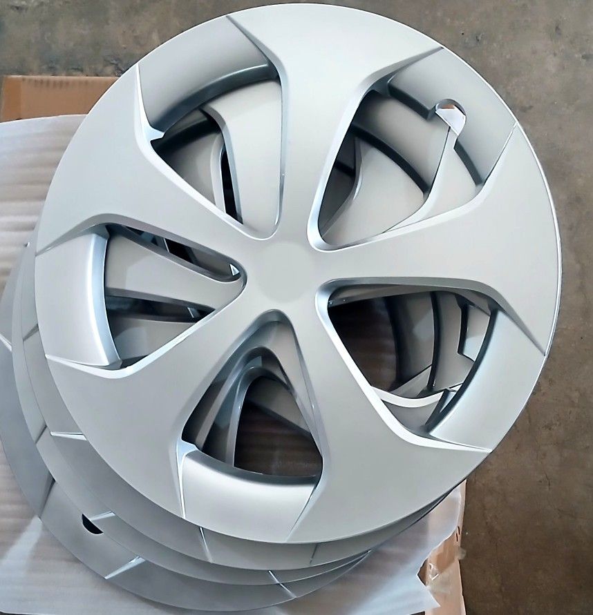 New 15" Hubcaps Wheel Covers (4) Complete Excellent NEW CONDITION FITS ALL TOYOTA SCION NISSAN HONDA KIA HYUNDAI FORD CHEVY